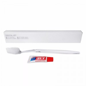 Set dentar în cutie de carton embosat